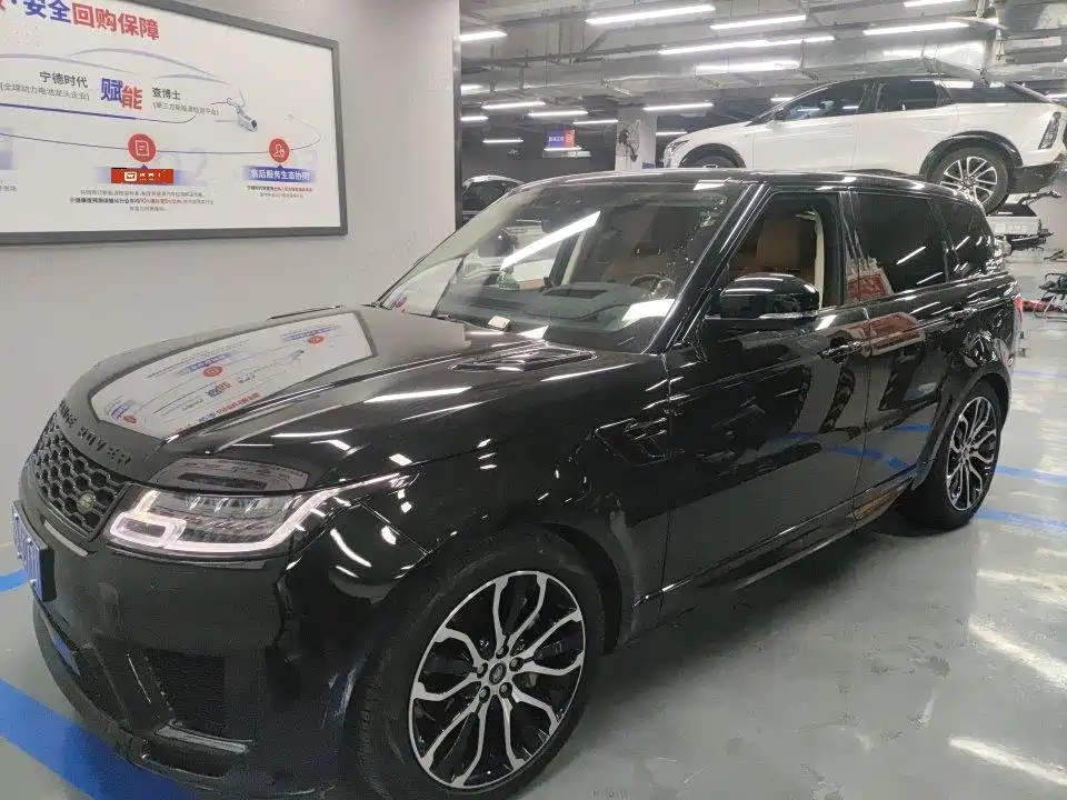 Land Rover Sport 2021