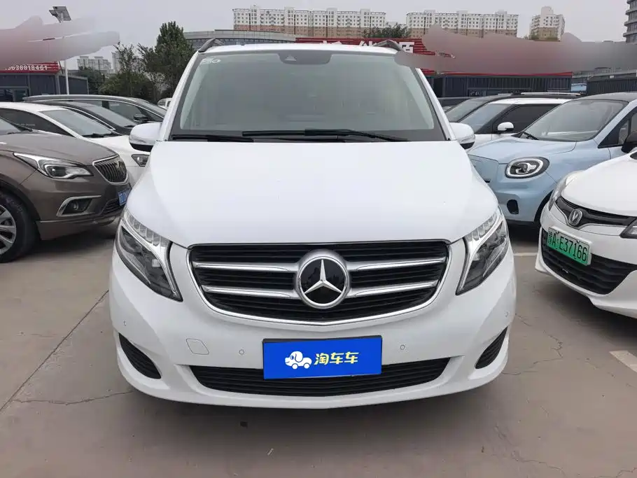 Mercedes-Benz V-Class — миниатюра 2