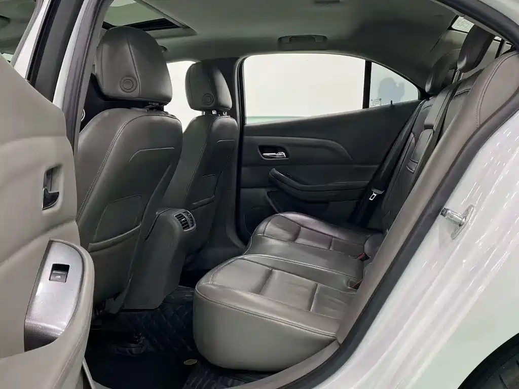 Chevrolet Malibu — миниатюра 5