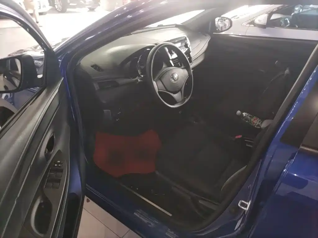 Toyota Yaris L — миниатюра 16