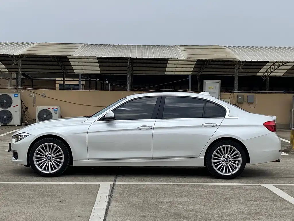 BMW 3 Series — миниатюра 4