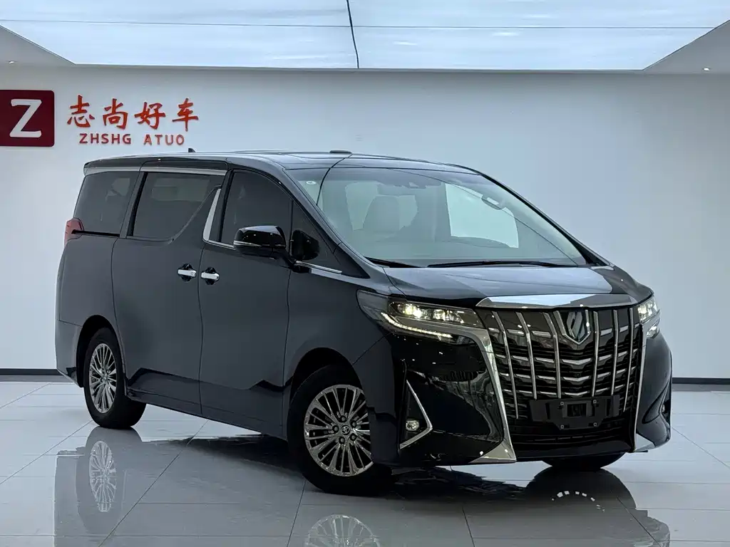 Toyota Alphard — миниатюра 3
