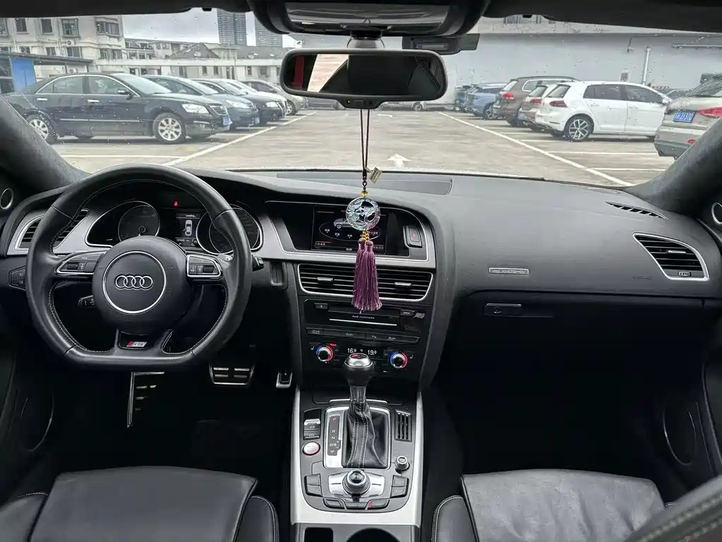 Audi S5 — миниатюра 5