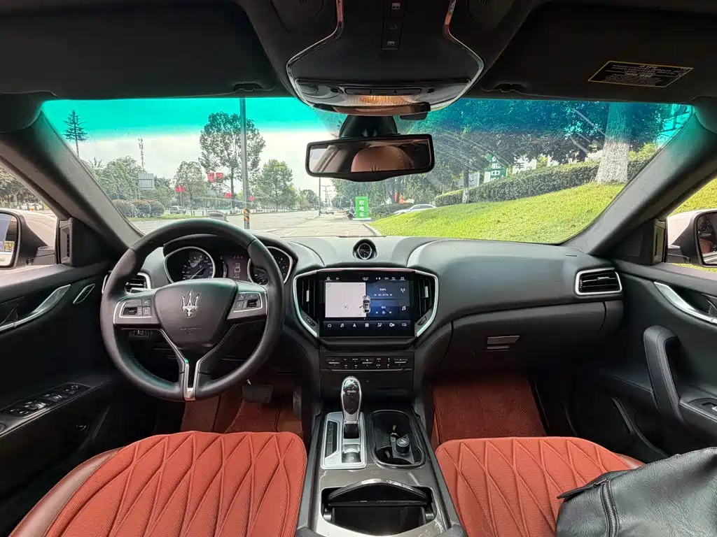 Maserati Ghibli — миниатюра 13