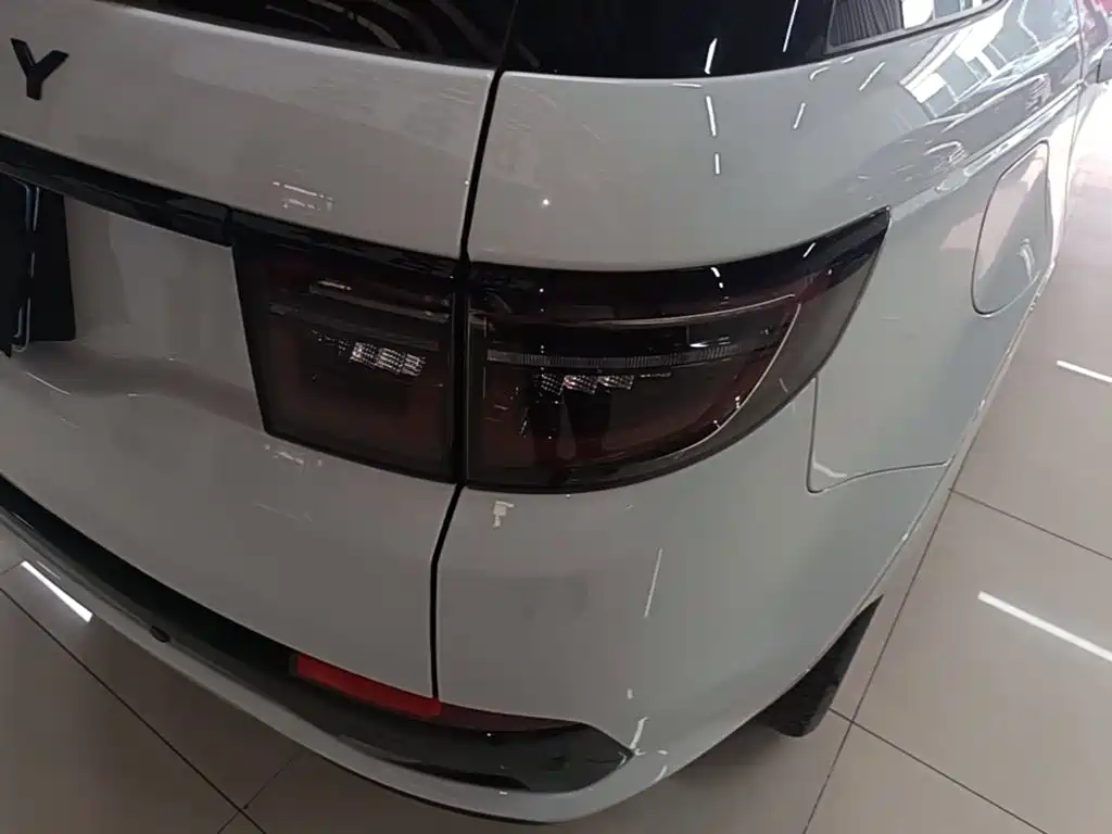 Land Rover Discovery Sport — миниатюра 8
