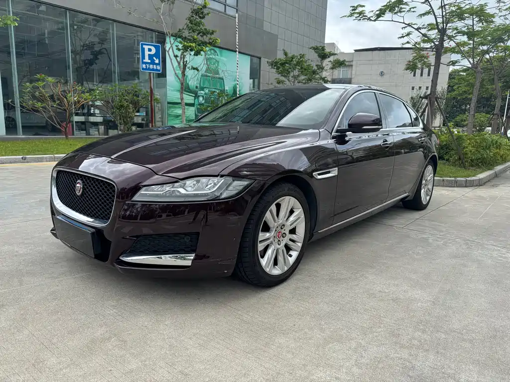 Купить Jaguar XFL