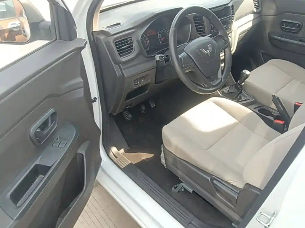 Wuling Hongguang V — миниатюра 16