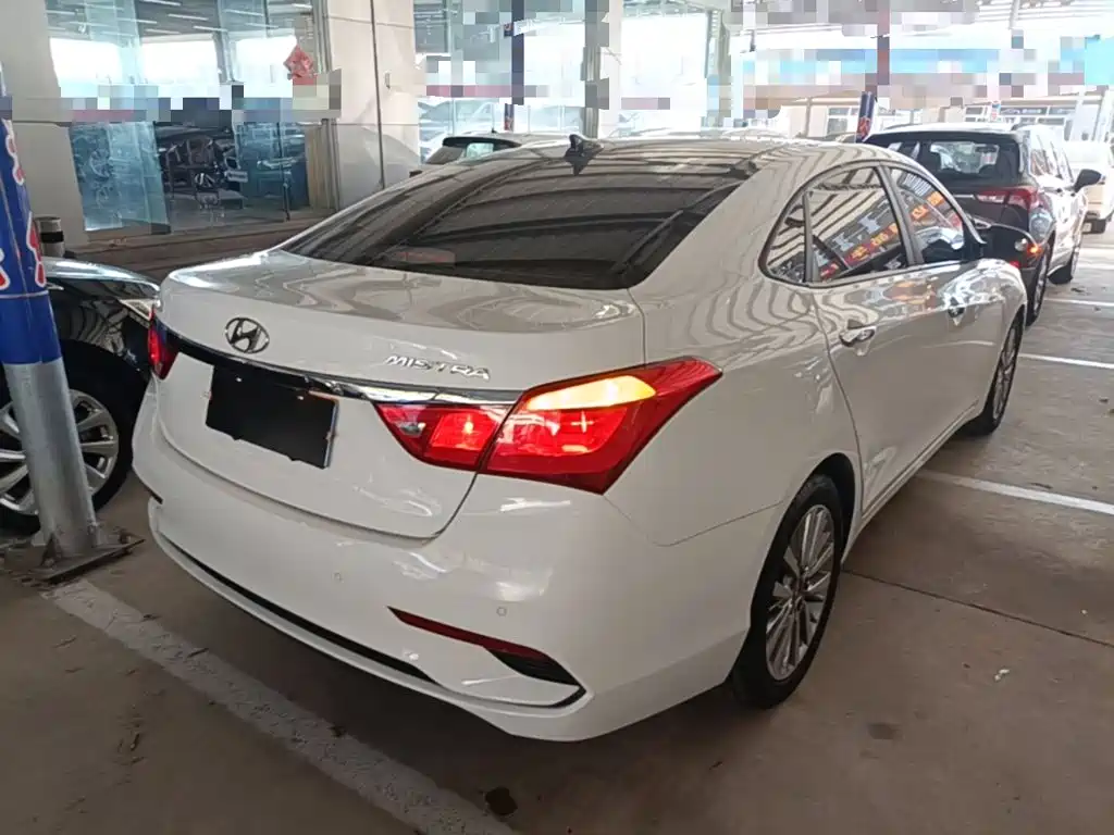 Hyundai Mistra — миниатюра 7