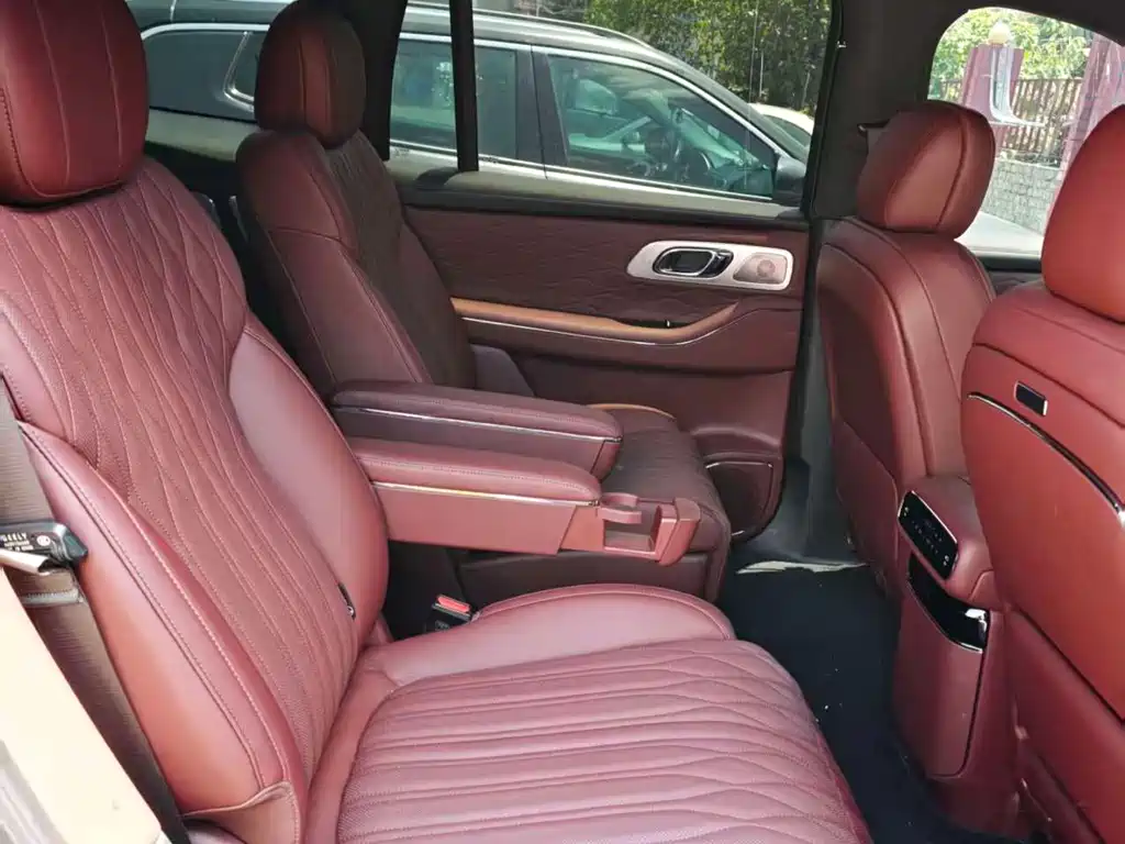 Geely Galaxy Galaxy M9 M9 2026 210km Black Gold