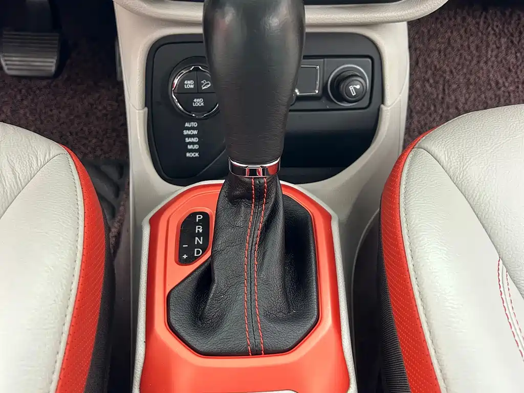 Jeep Renegade — миниатюра 14