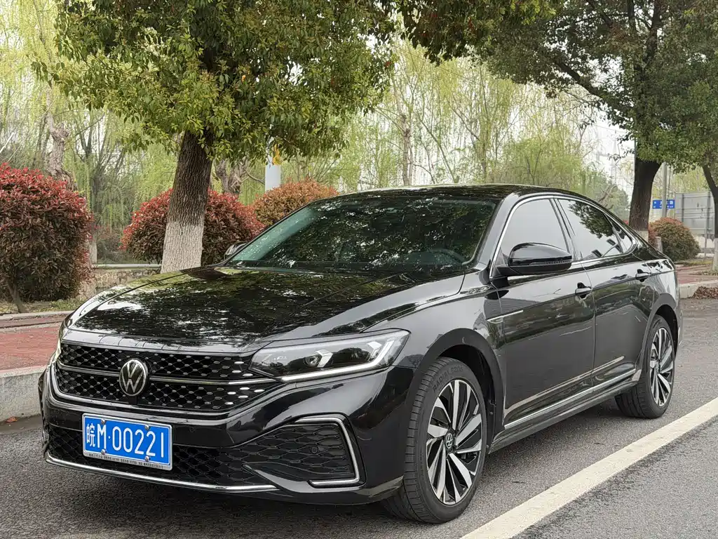 Volkswagen Passat 2022 330TSI Elite