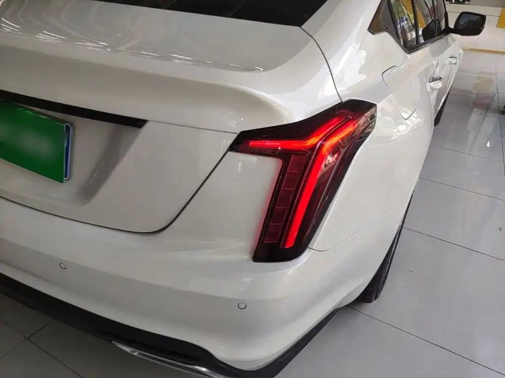 Cadillac CT5 — миниатюра 8