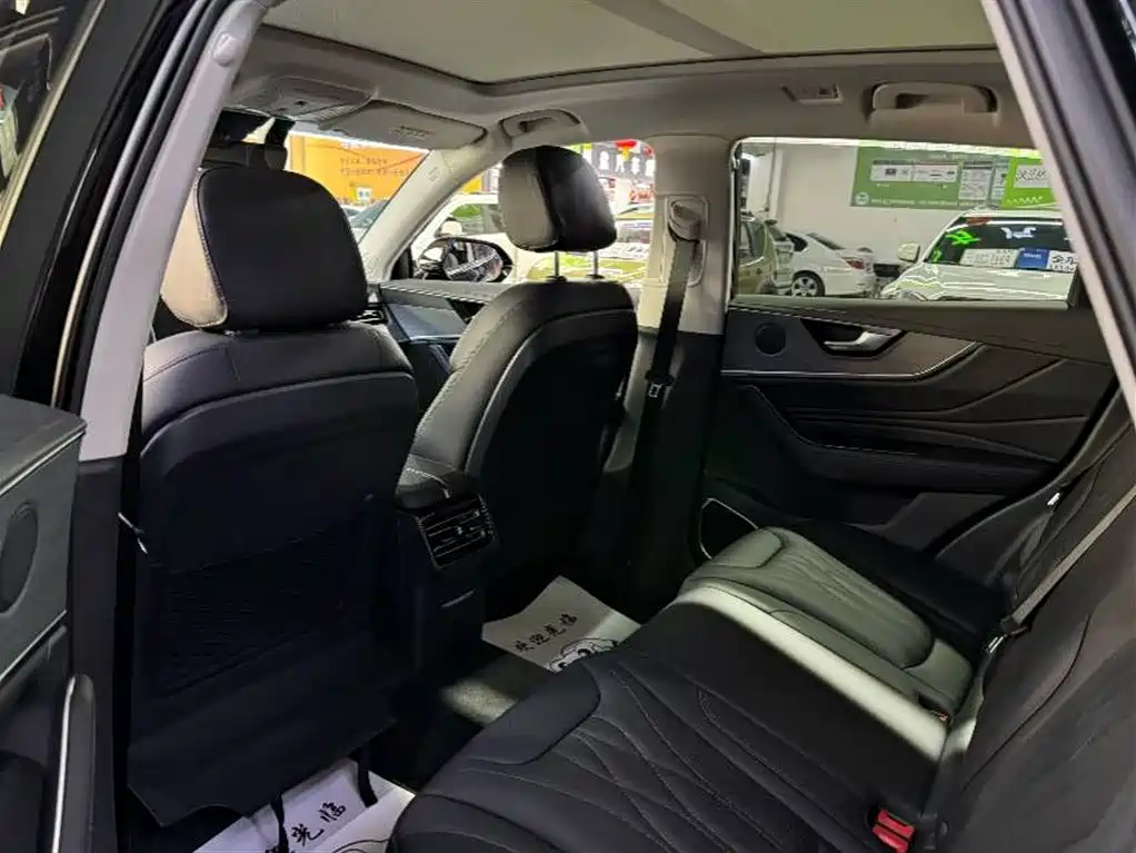 Hongqi HS5 2026 2.0T Pro