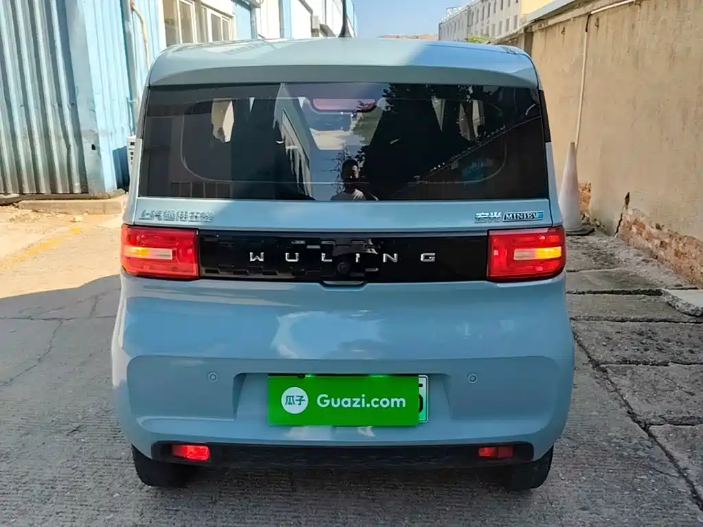 Wuling MINIEV — миниатюра 6