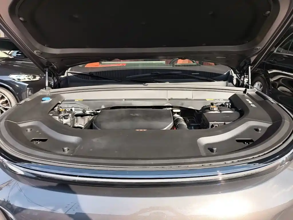 Li Auto Li L8 — миниатюра 20