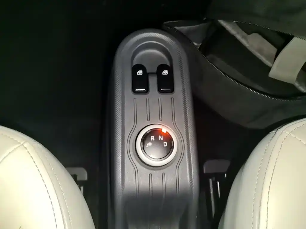 Wuling MINIEV — миниатюра 14