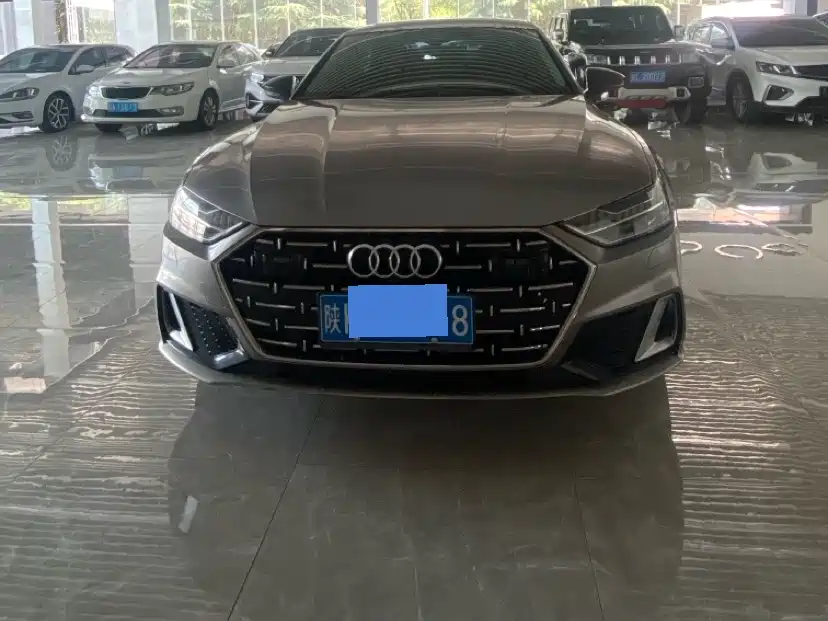 Audi A7L 2022 45 TFSI S-line