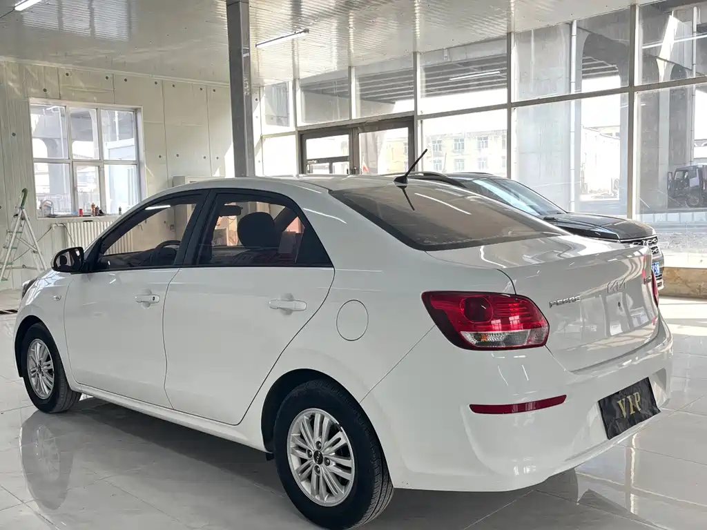 Kia Huanchi 1.4L Auto Comfort Sunroof Edition, фото 4