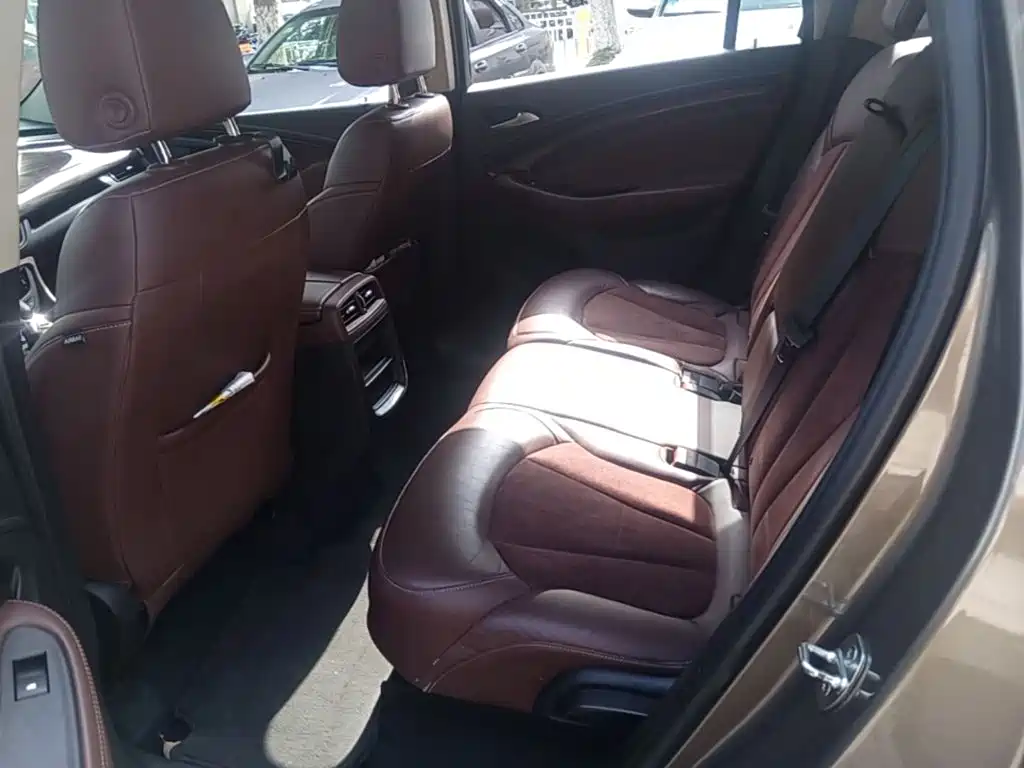 Buick Envision Plus — миниатюра 17