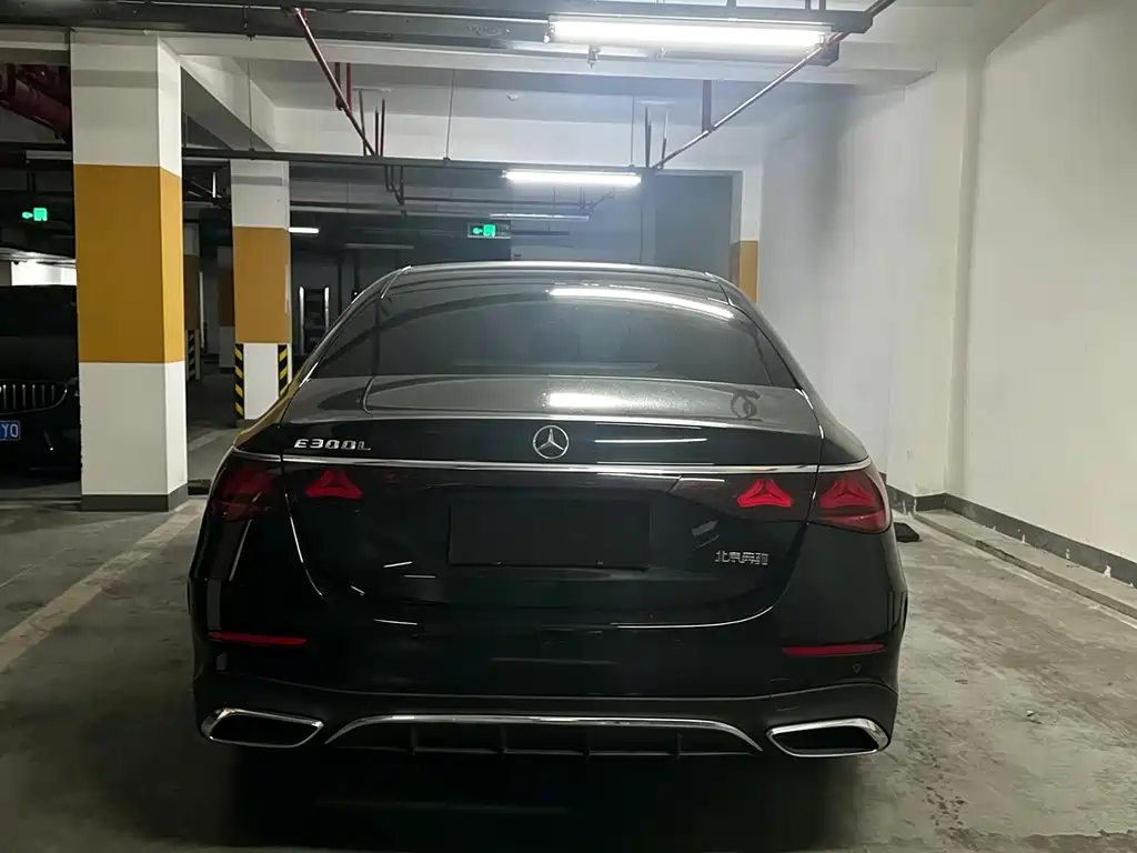 Mercedes-Benz E-Class — миниатюра 4
