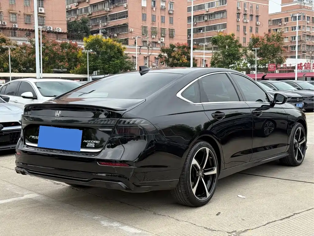 Honda Accord — миниатюра 4