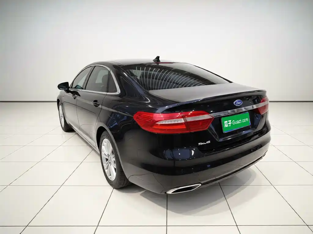 Ford Taurus — миниатюра 4