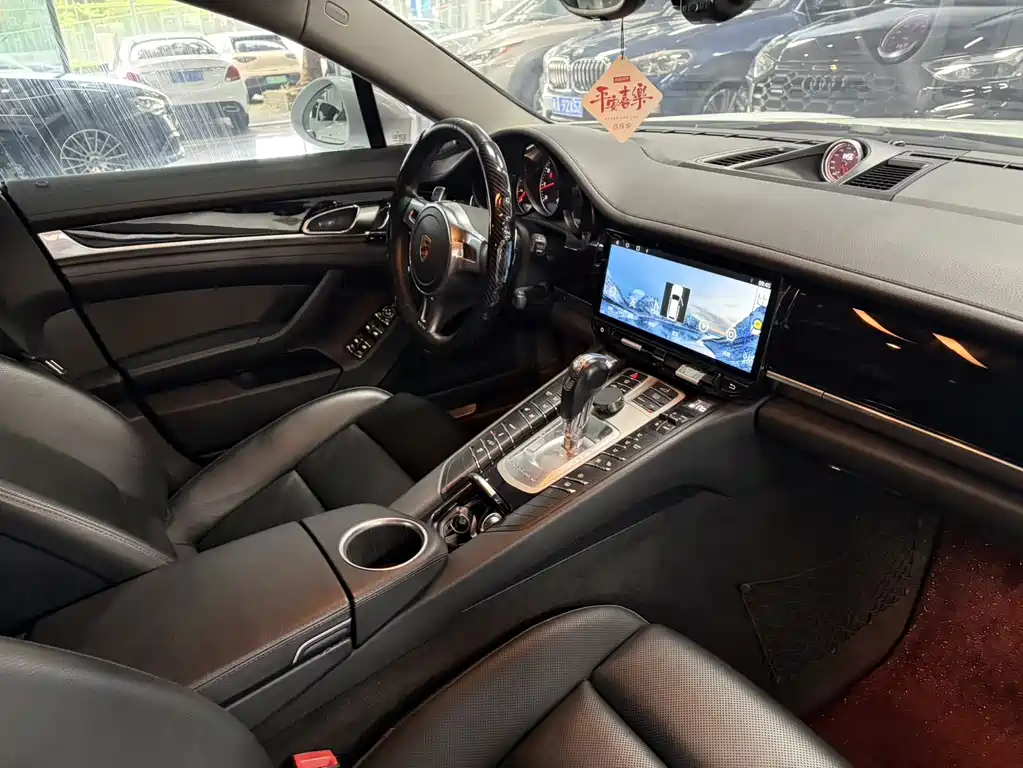 Porsche Panamera — миниатюра 11