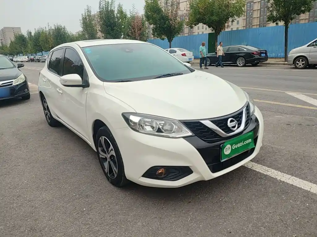 Nissan Tiida — миниатюра 4