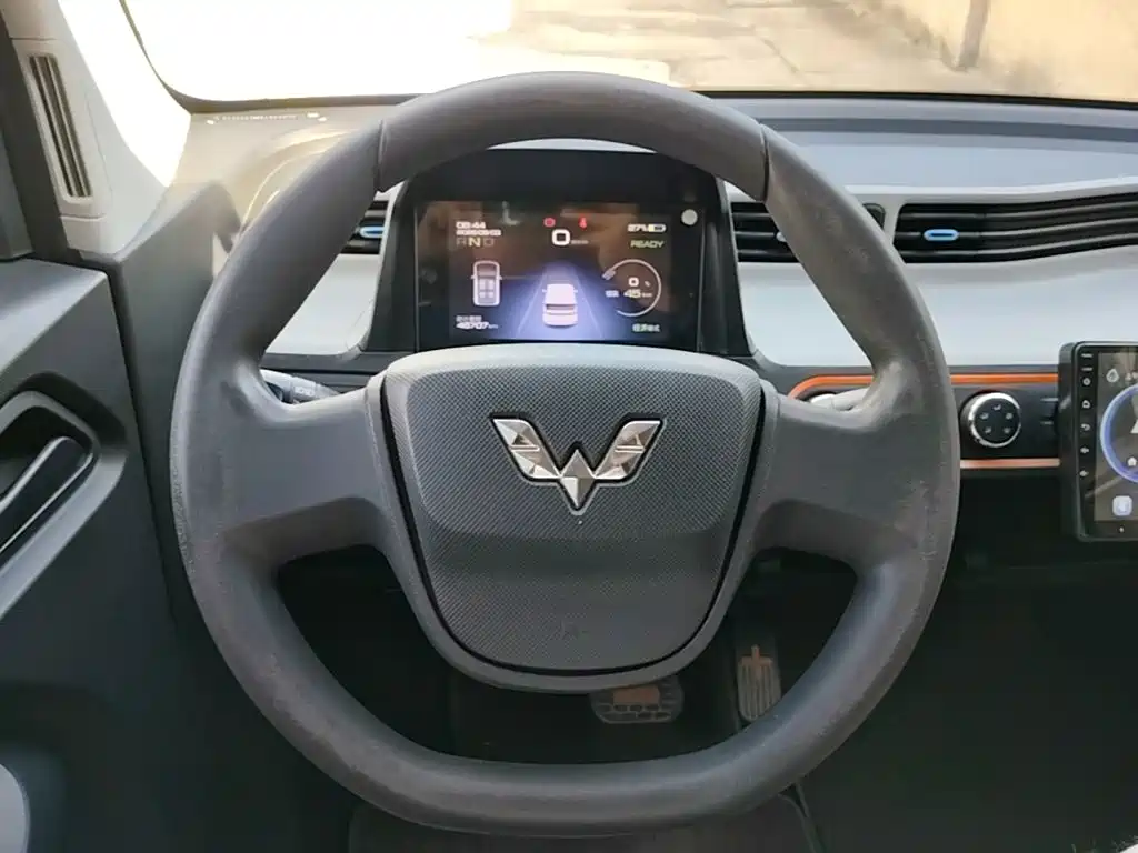 Wuling MINIEV — миниатюра 11