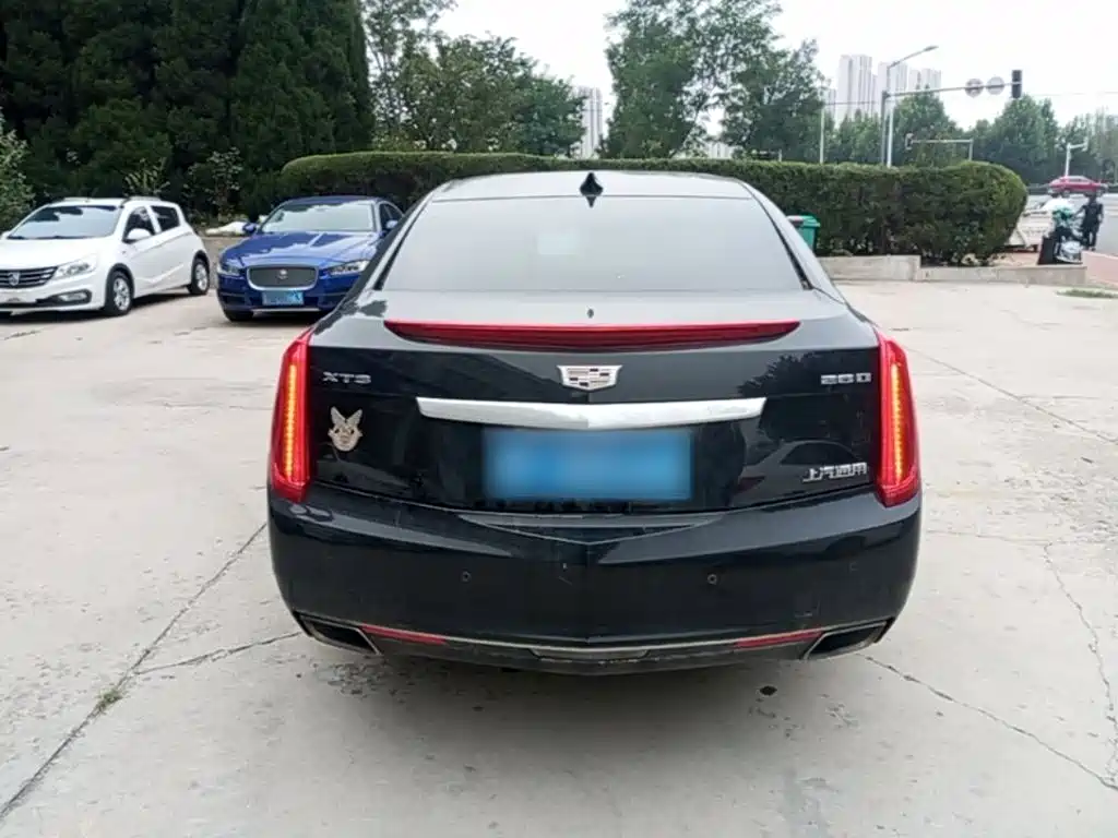 Cadillac XTS — миниатюра 6