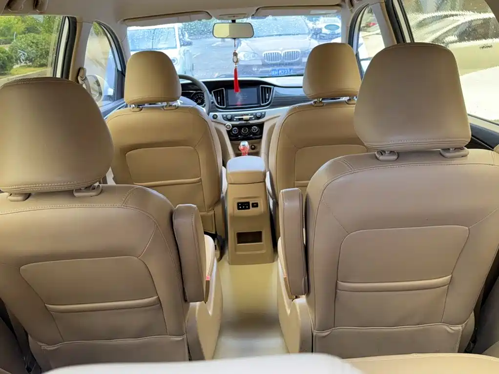 Baojun 730 — миниатюра 10