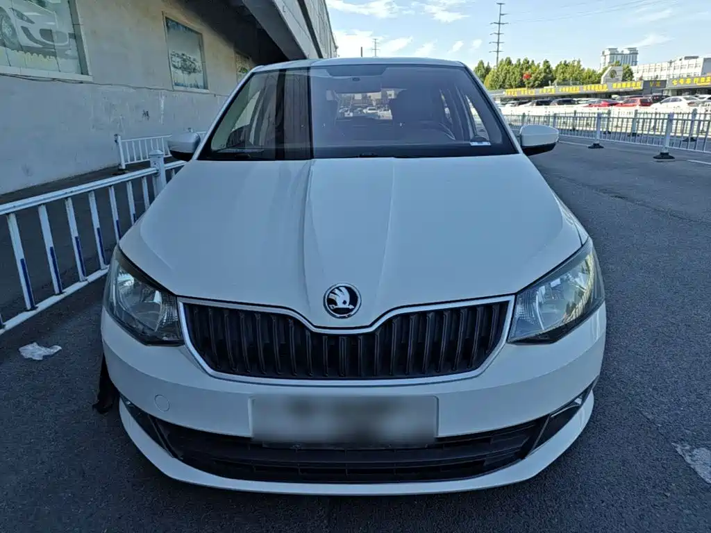 Skoda Fabia — миниатюра 3