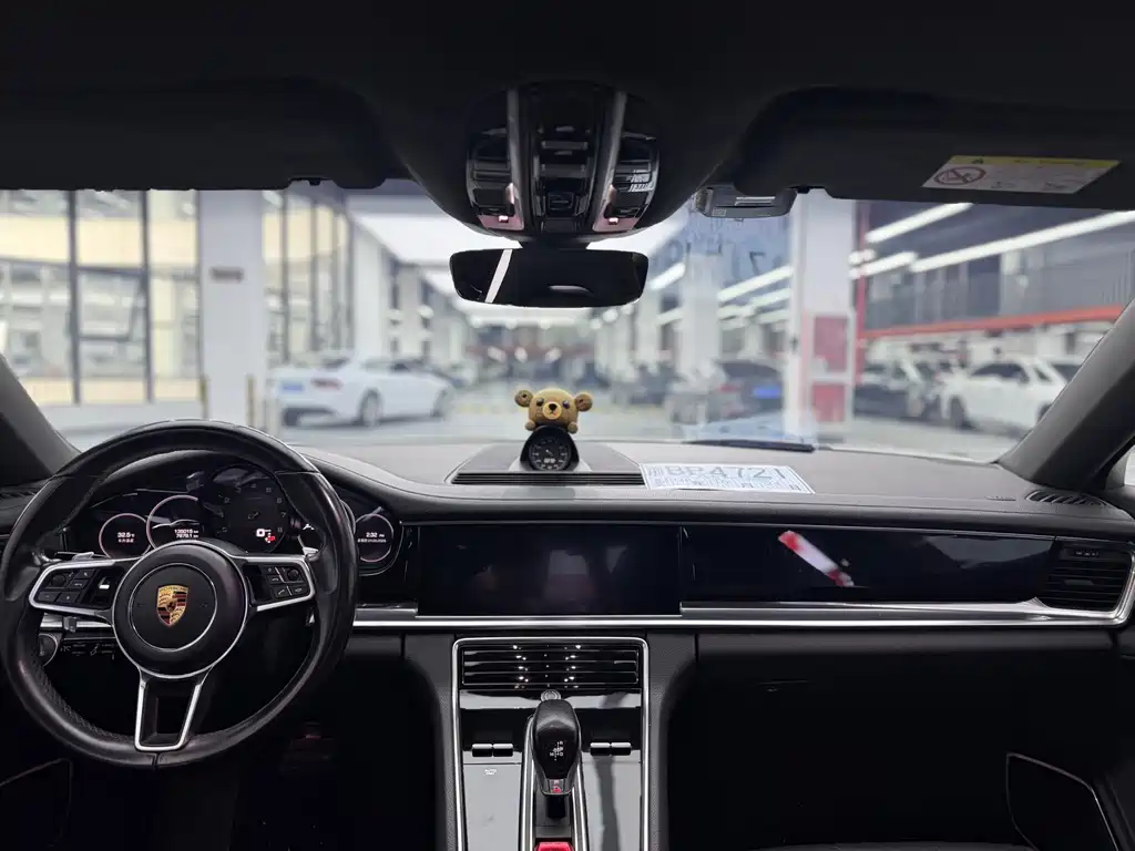 Porsche Panamera — миниатюра 7