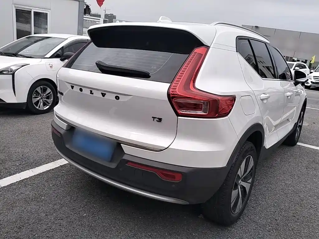 Volvo XC40 — миниатюра 7