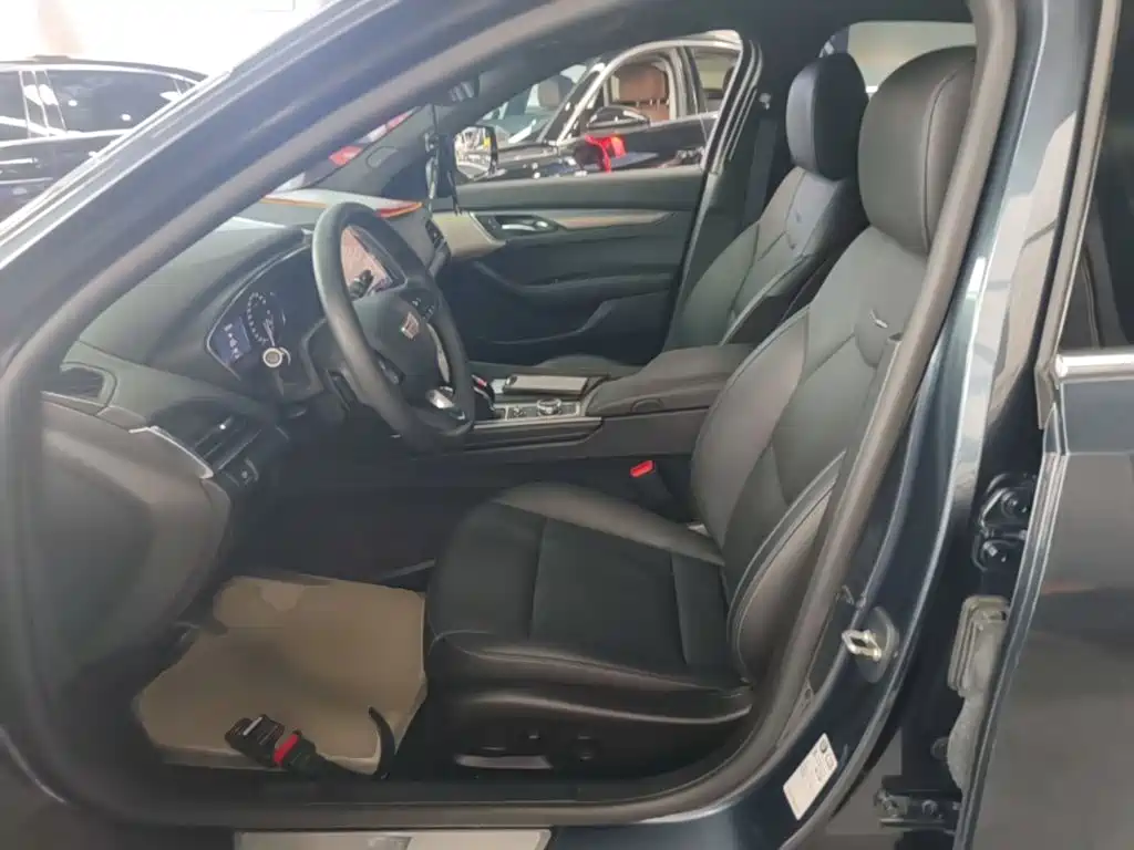 Cadillac CT5 — миниатюра 14