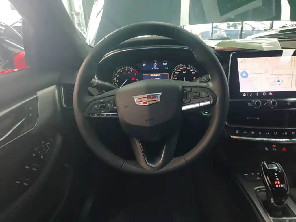 Cadillac CT5 — миниатюра 10