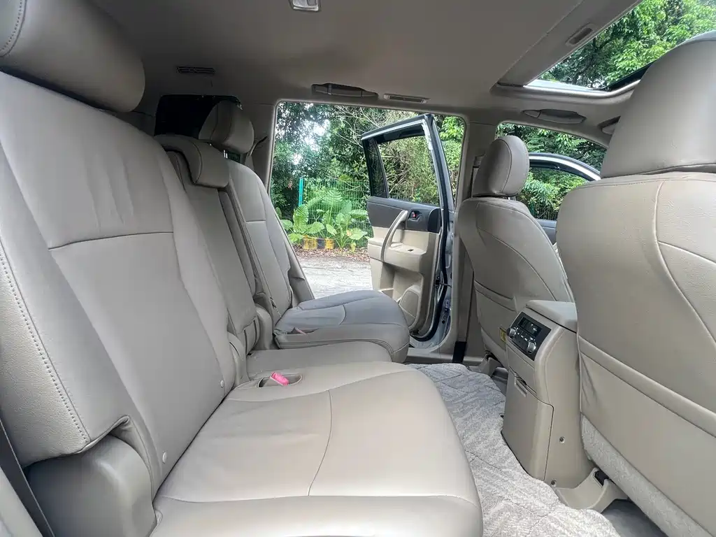Toyota Highlander — миниатюра 11
