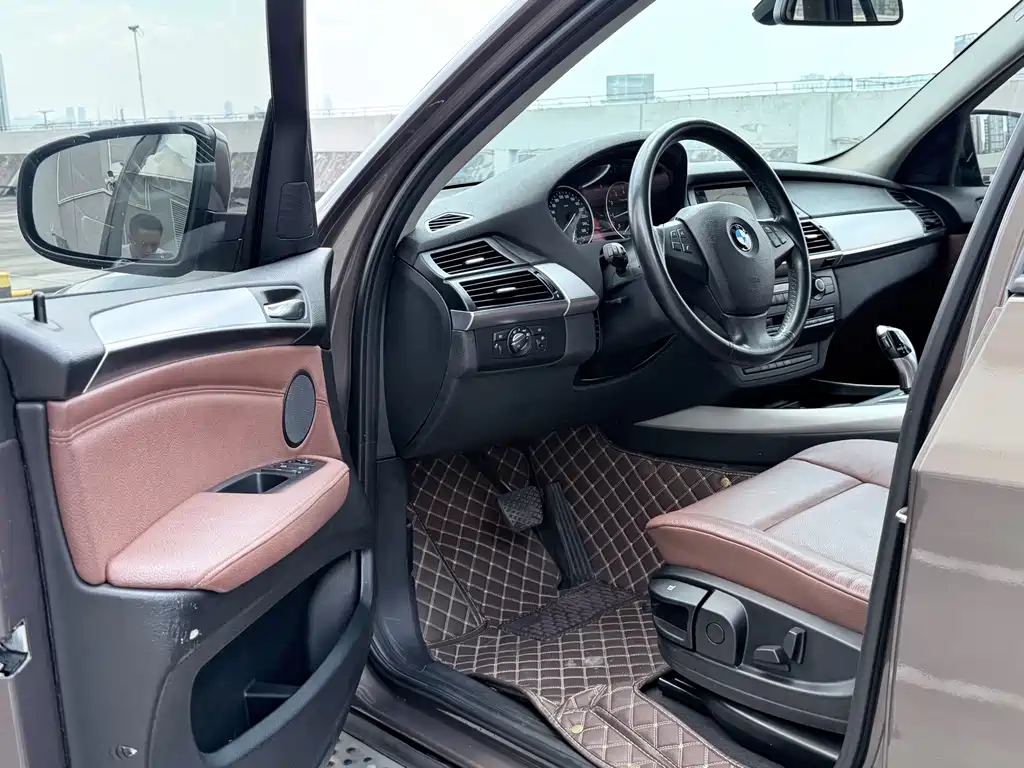 BMW X5 (Import) — миниатюра 8
