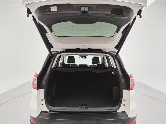Ford Kuga — миниатюра 23