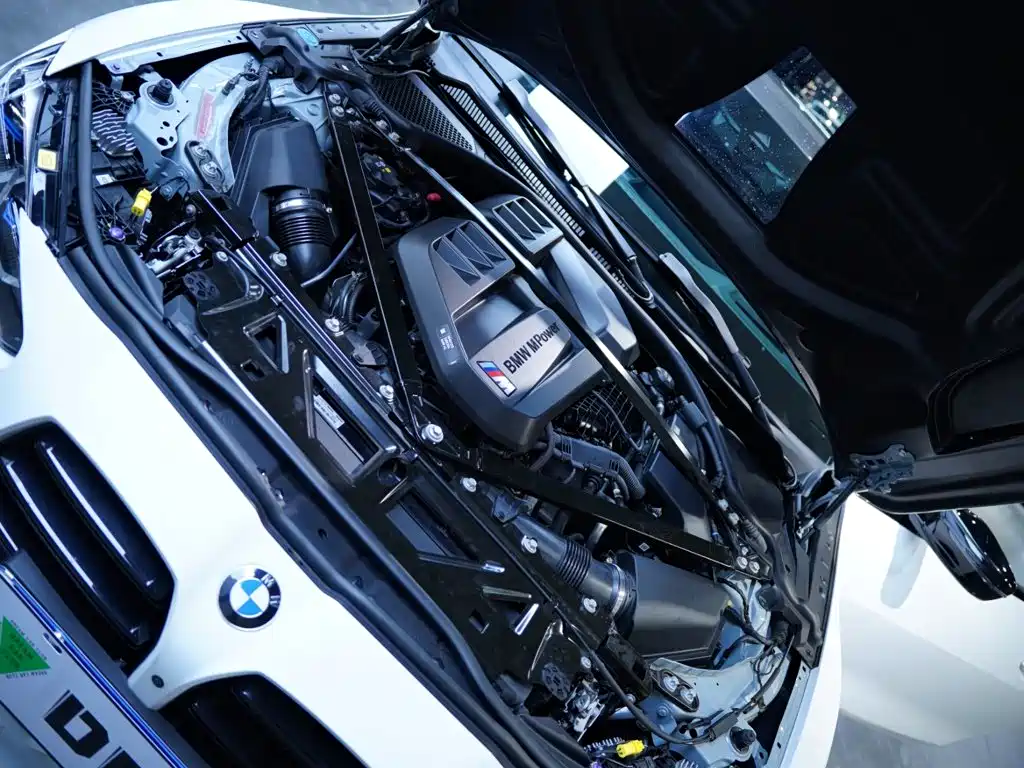 BMW M4 — миниатюра 43