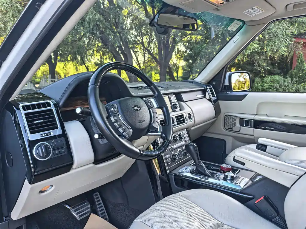 Land Rover Range Rover — миниатюра 9