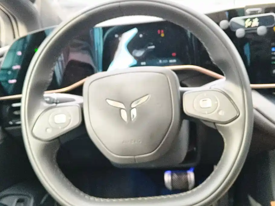 Hongqi Hongqi EH7 — миниатюра 15