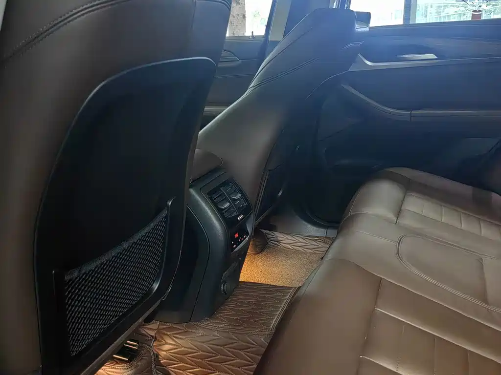 BMW X3 — миниатюра 13