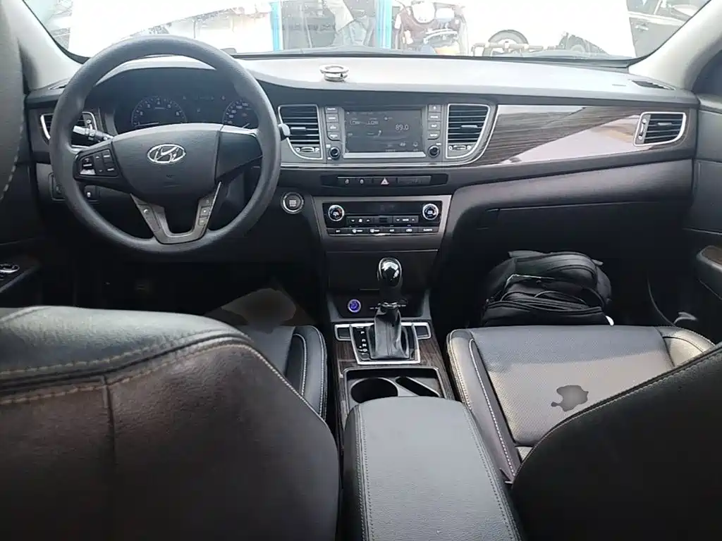 Hyundai Mistra — миниатюра 10