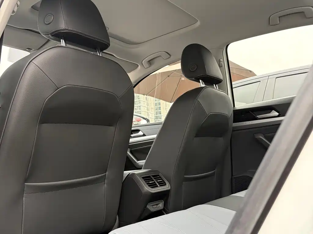 Volkswagen Lavida — миниатюра 15