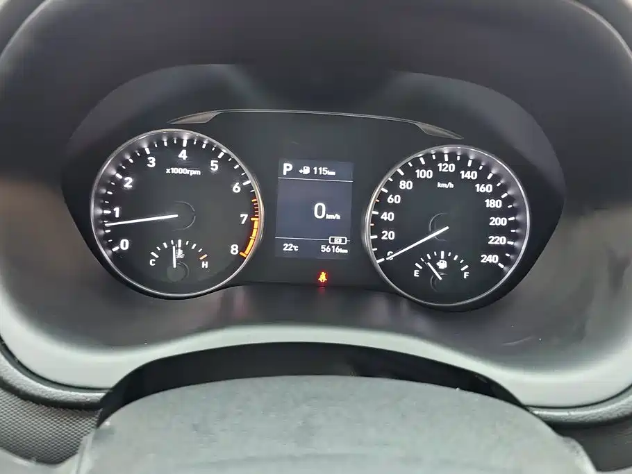 Hyundai Elantra — миниатюра 14