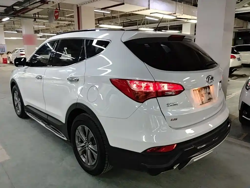Hyundai Santa Fe — миниатюра 5