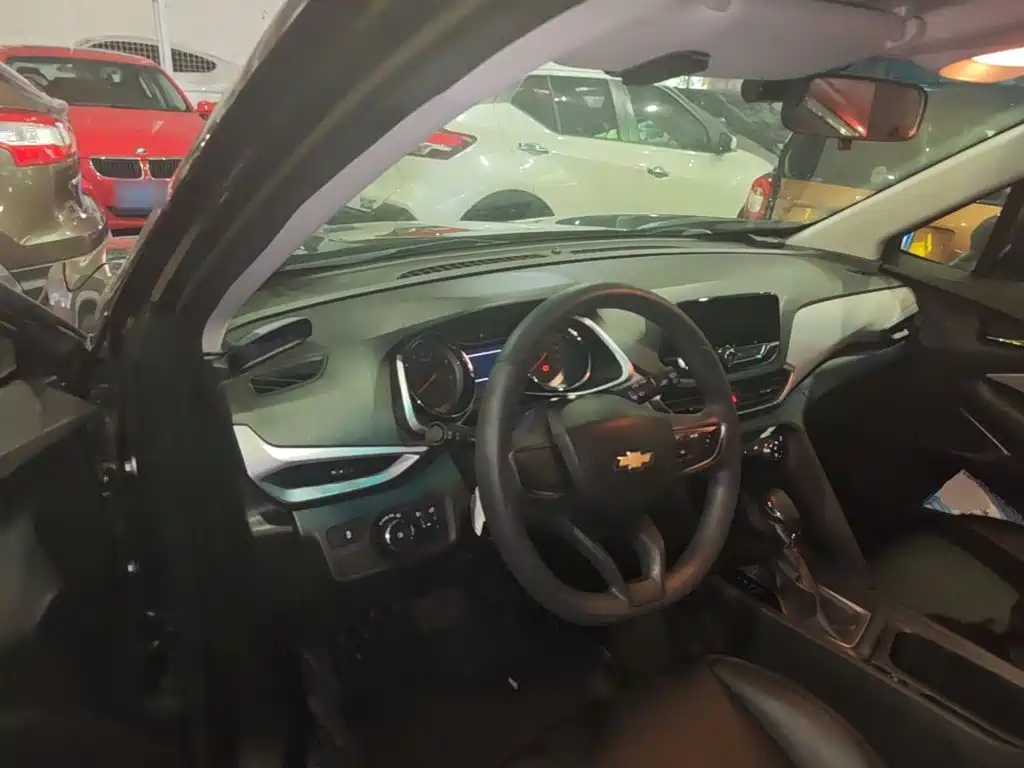 Chevrolet Volando — миниатюра 10