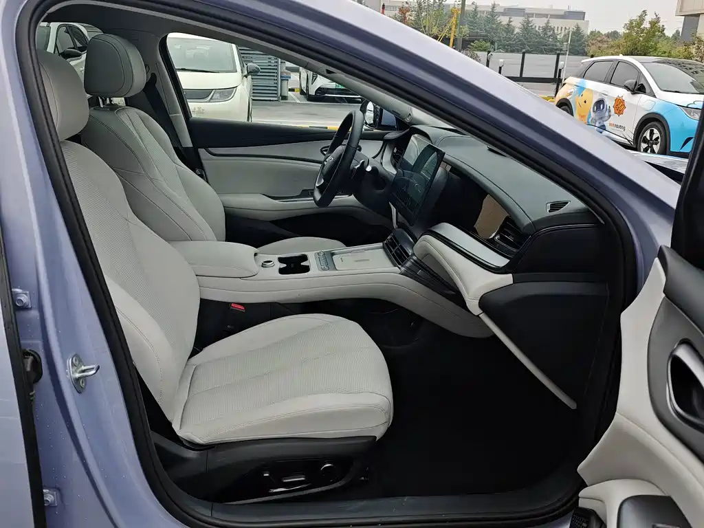 BYD 海豹07 EV — миниатюра 22