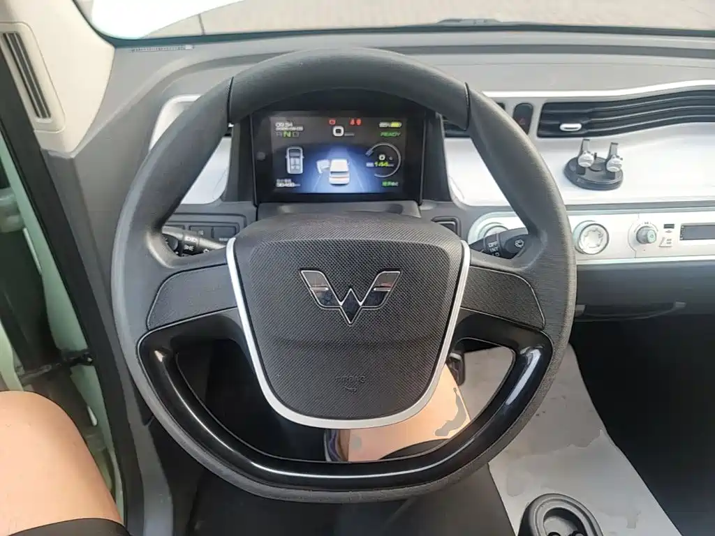 Wuling MINIEV — миниатюра 11
